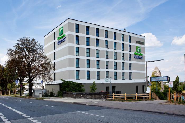 holiday inn express darmstadt an ihg hotel