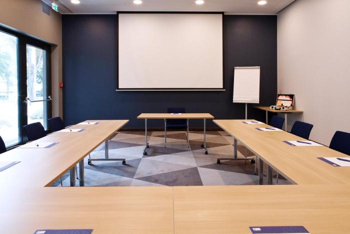 holiday inn express darmstadt an ihg hotel