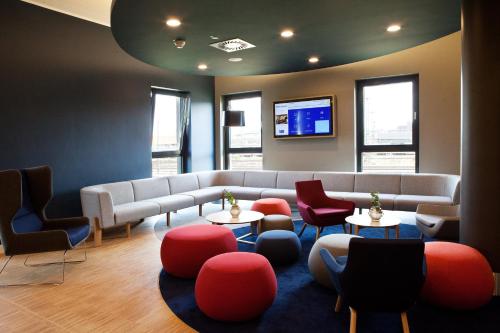 holiday inn express darmstadt an ihg hotel
