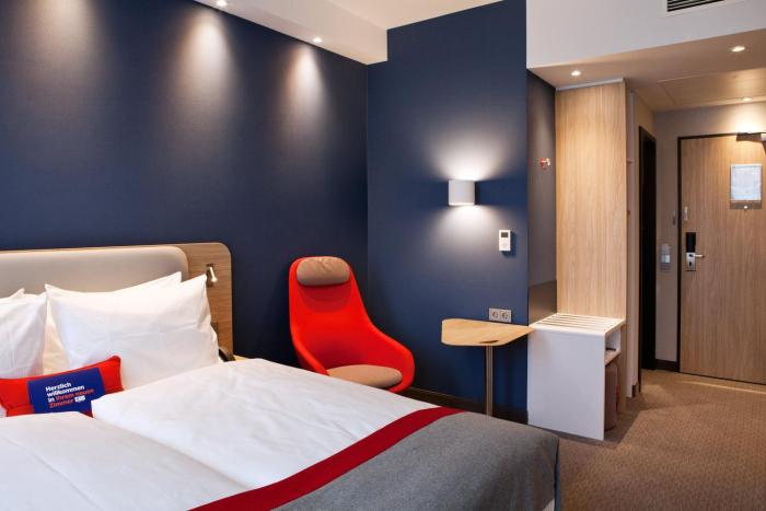 holiday inn express darmstadt an ihg hotel