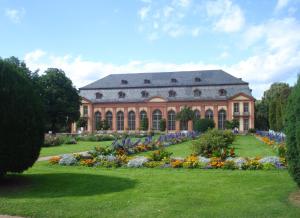 holiday inn express darmstadt an ihg hotel