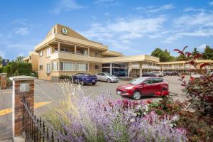 Siesta Suites,Kelowna>>British Columbia,2 star
