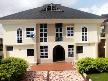 Peace Garden Hotel,1 Ikot Ansa Bus Stop Calabar 540281 Cross River State,3 star