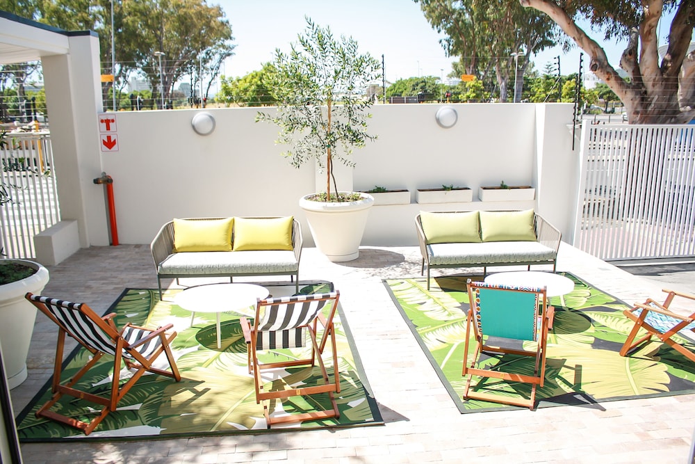 curiocity cape town hostel