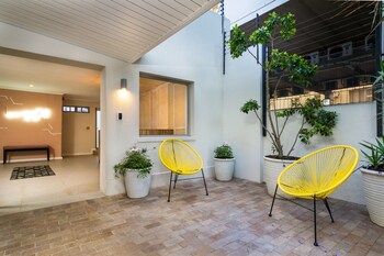 curiocity cape town hostel