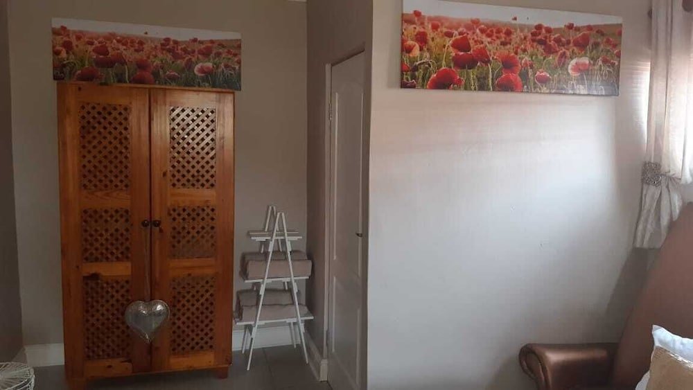 Bukani House,Brandenburg Street Parsons Ridge Port Elizabeth 6025,3 star