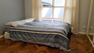 abbotsford private rooms and pods 15 charles homestay