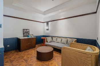 manxin hotel qingdao zhanqiao