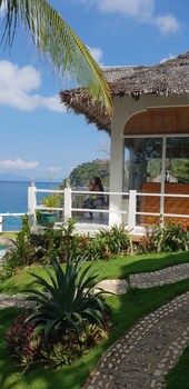 coral canyon romblon hostel