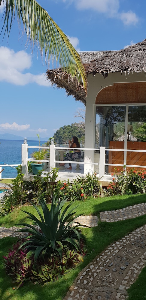 coral canyon romblon hostel