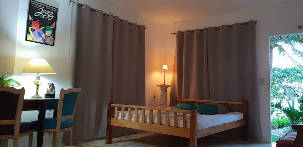 coral canyon romblon hostel