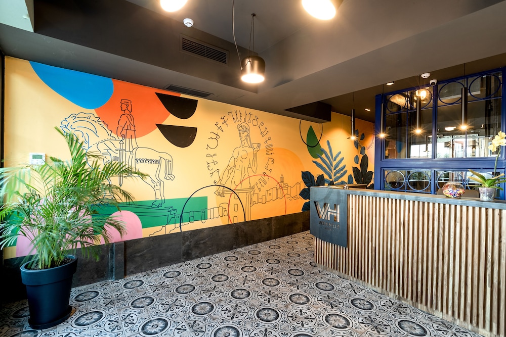 vera hills boutique hotel