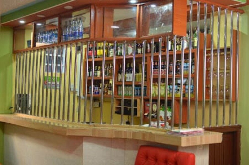 tollview classic hotel