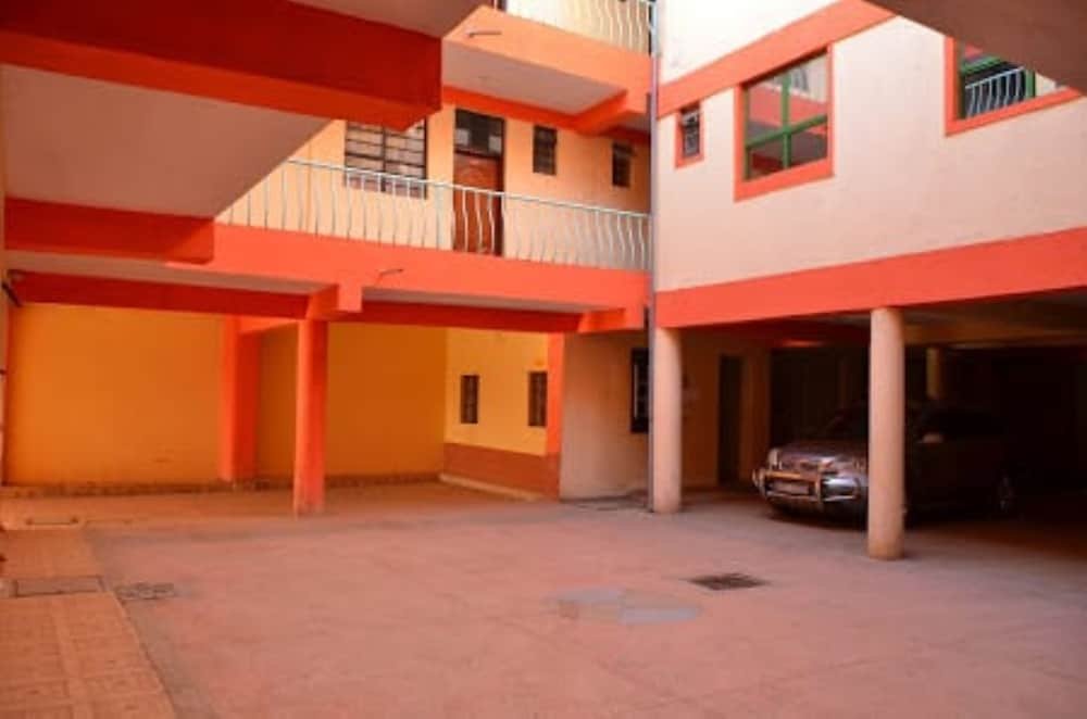 tollview classic hotel