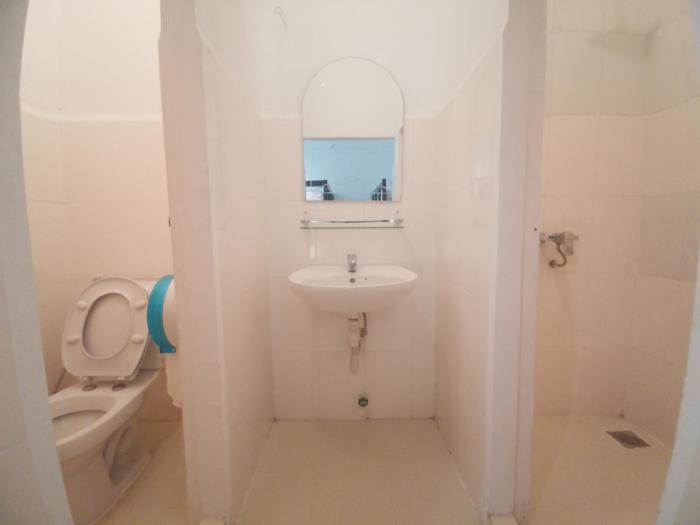 poolside villa hostel