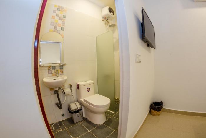 poolside villa hostel