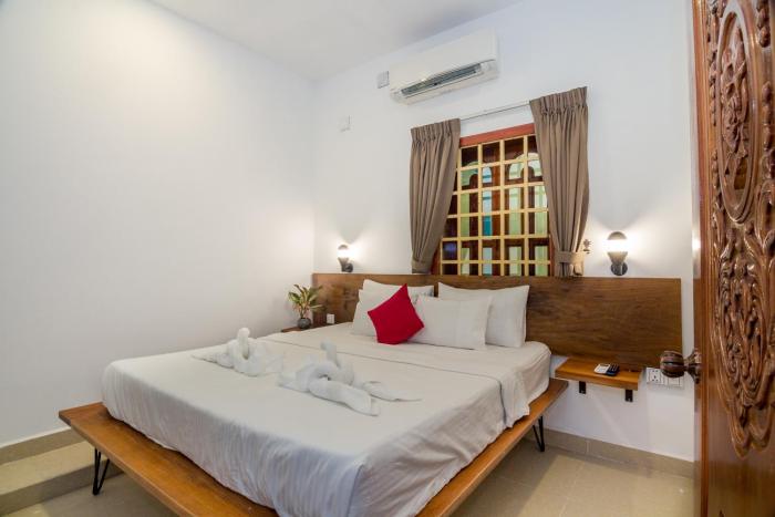 poolside villa hostel