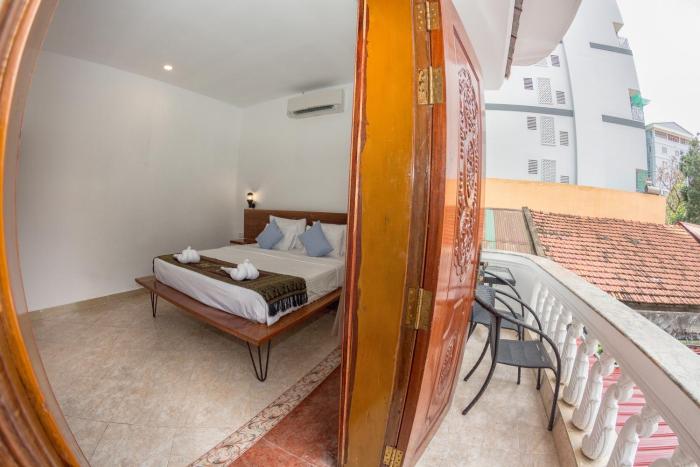 poolside villa hostel