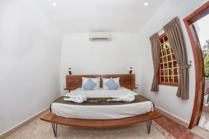 poolside villa hostel