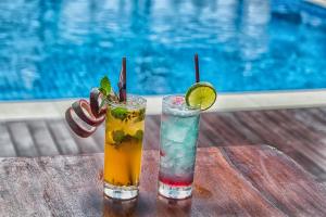 poolside villa hostel