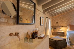 can auli luxury retreat adults only