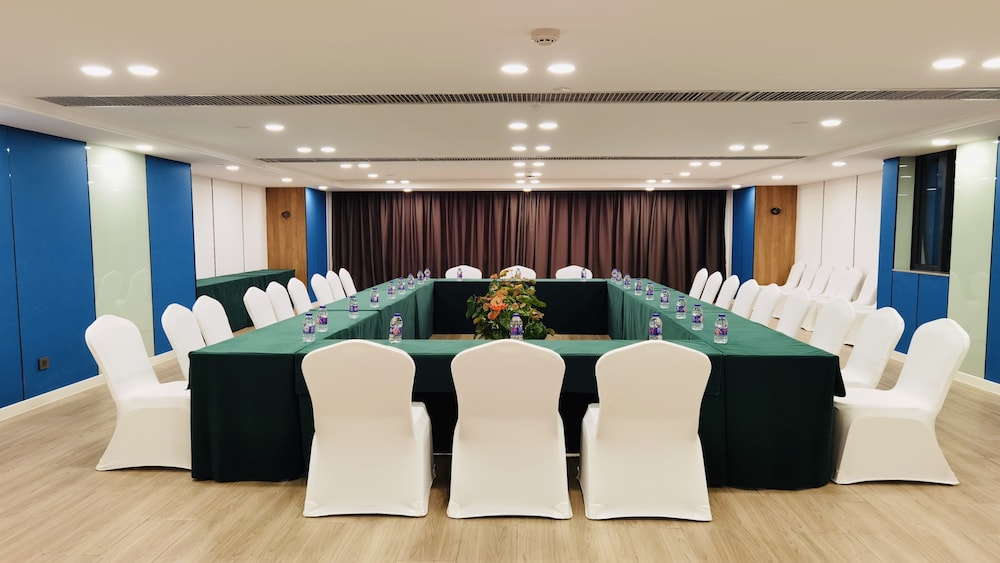holiday inn express quanzhou city center an ihg hotel