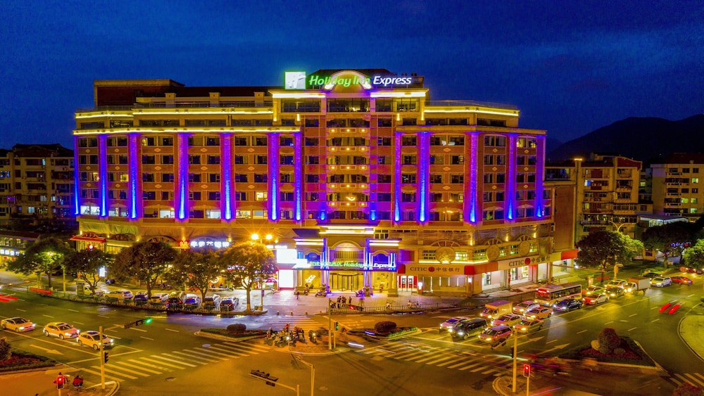holiday inn express quanzhou city center an ihg hotel