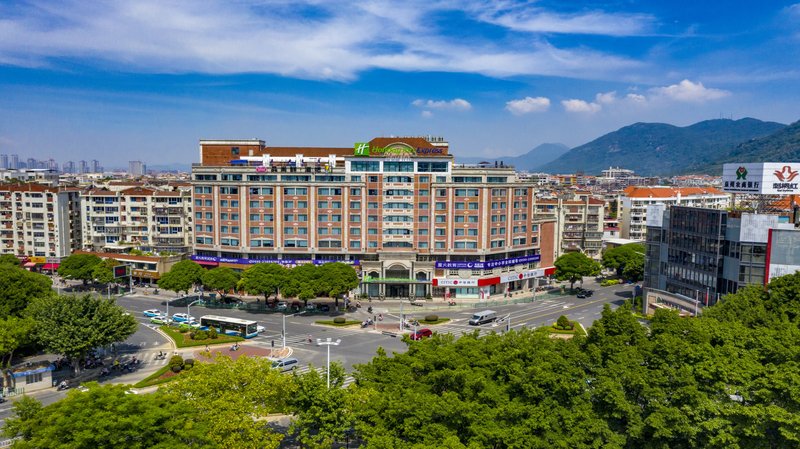 holiday inn express quanzhou city center an ihg hotel