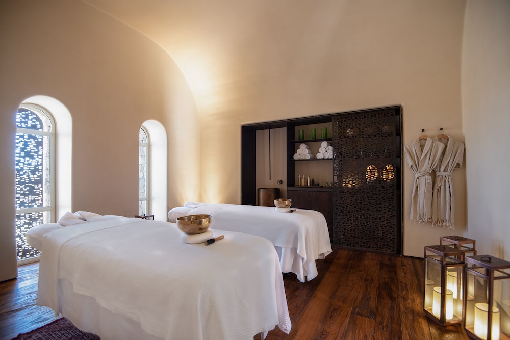 six senses shaharut