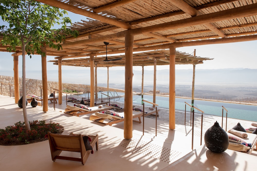 six senses shaharut