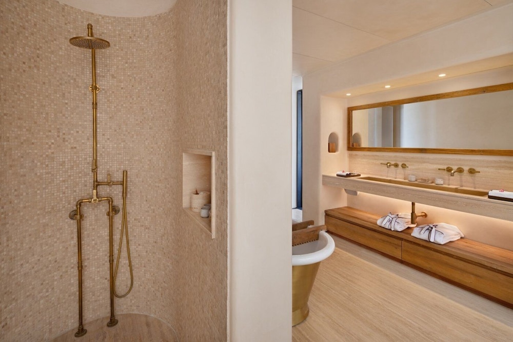 six senses shaharut