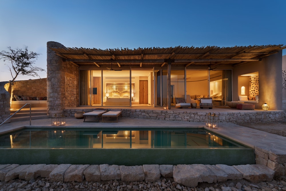 six senses shaharut