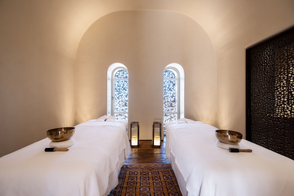 six senses shaharut