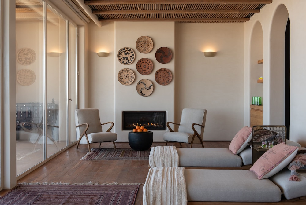 six senses shaharut