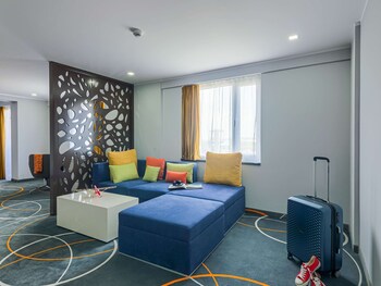 ibis styles bucharest airport