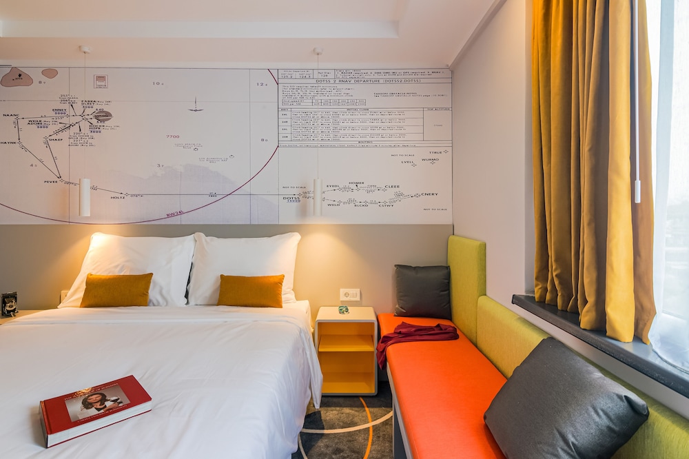 ibis styles bucharest airport