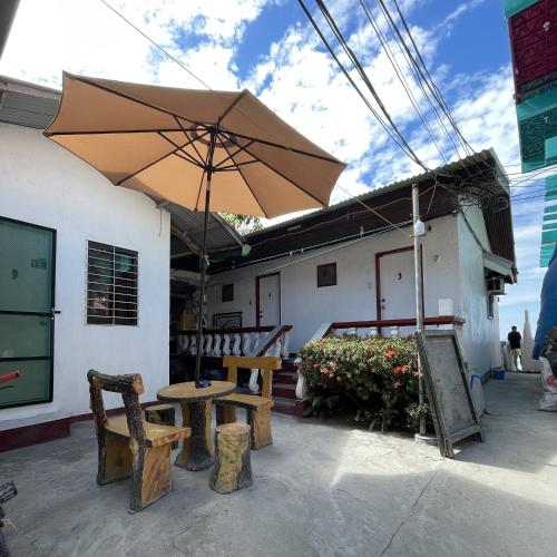 reddoorz hostel monaliza surf resort
