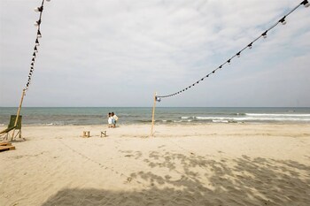 reddoorz hostel monaliza surf resort