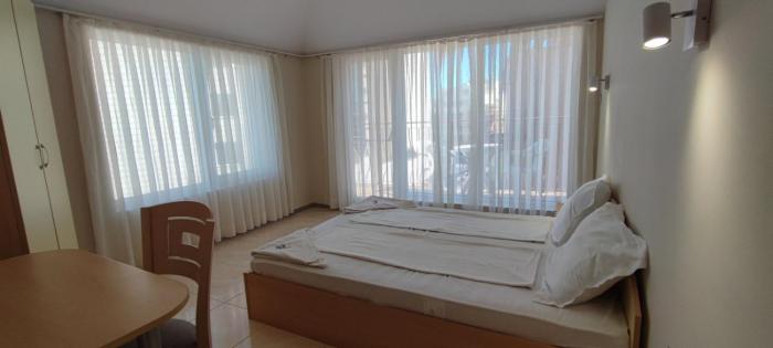 aphrodite apartments