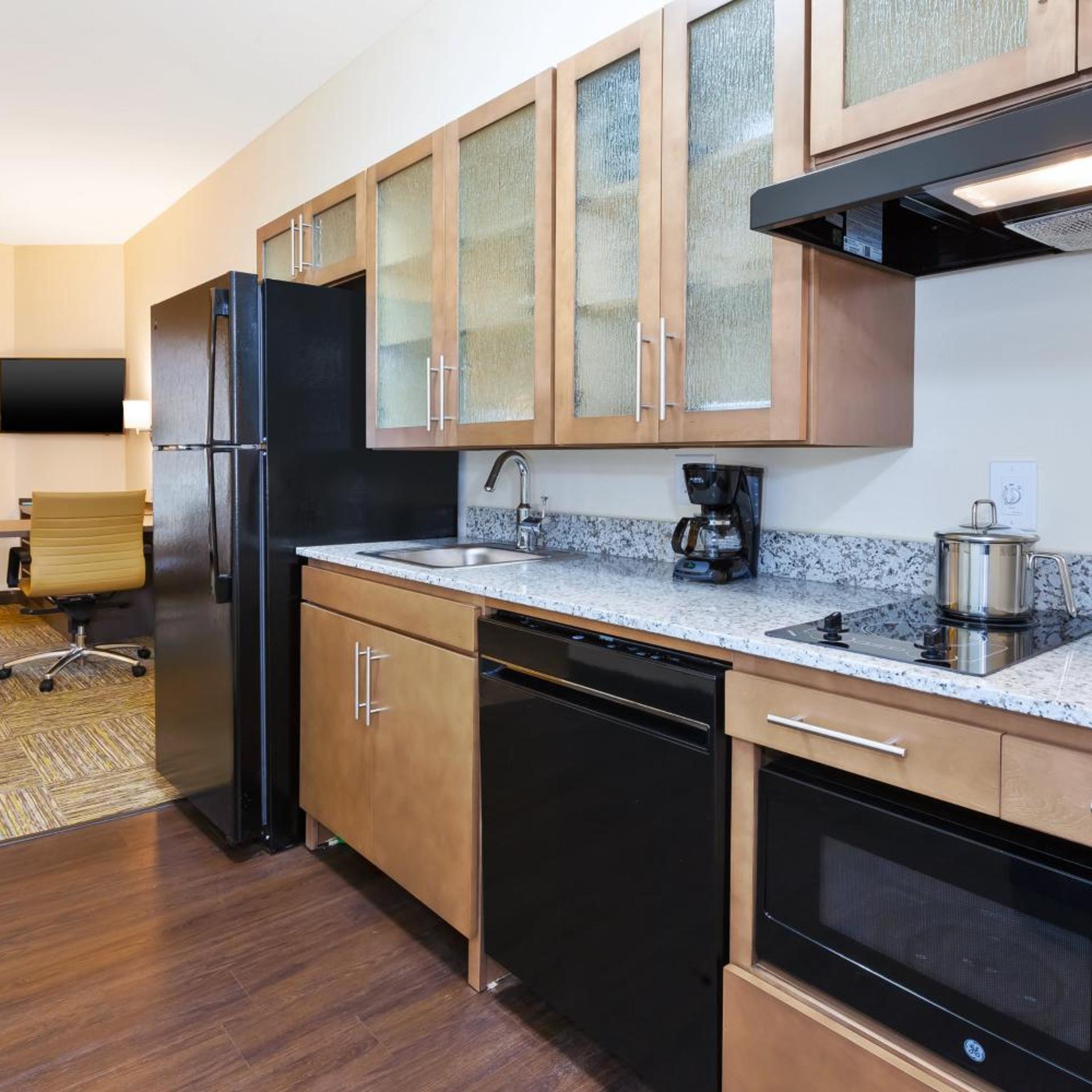 candlewood suites louisville ne downtown area an ihg hotel