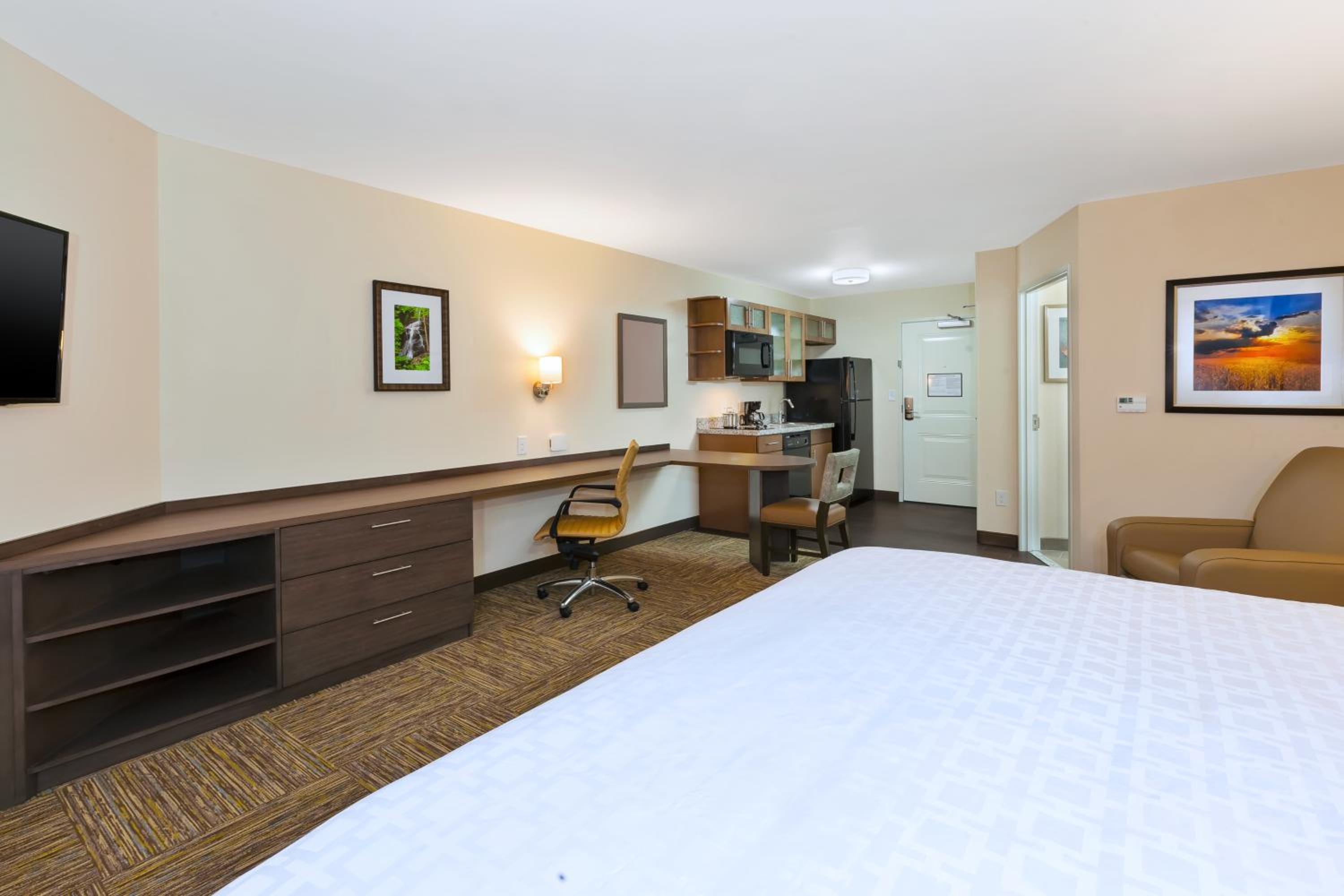 candlewood suites louisville ne downtown area an ihg hotel