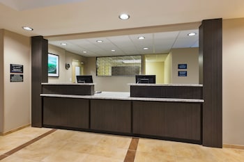 Candlewood Suites Louisville - Ne Downtown Area, An Ihg Hotel,Louisville>>Jeffersonville,2.5 star