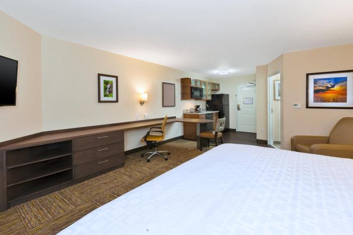 candlewood suites louisville ne downtown area an ihg hotel