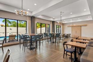 comfort suites stuart hutchinson island