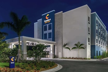 comfort suites stuart hutchinson island