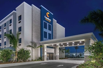 comfort suites stuart hutchinson island
