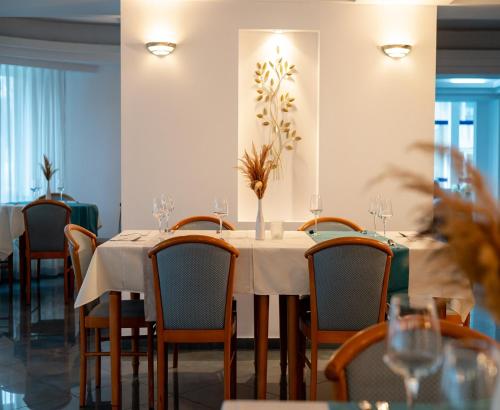 hotel excelsior