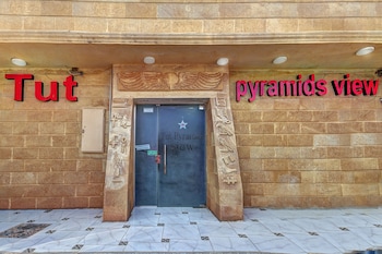 tut pyramids view hotel