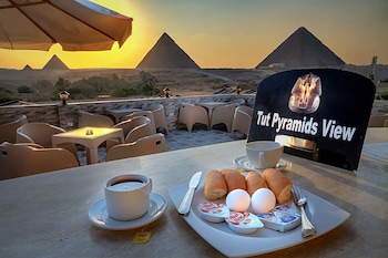 tut pyramids view hotel