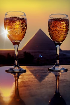 tut pyramids view hotel
